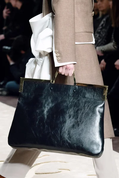 Look 5